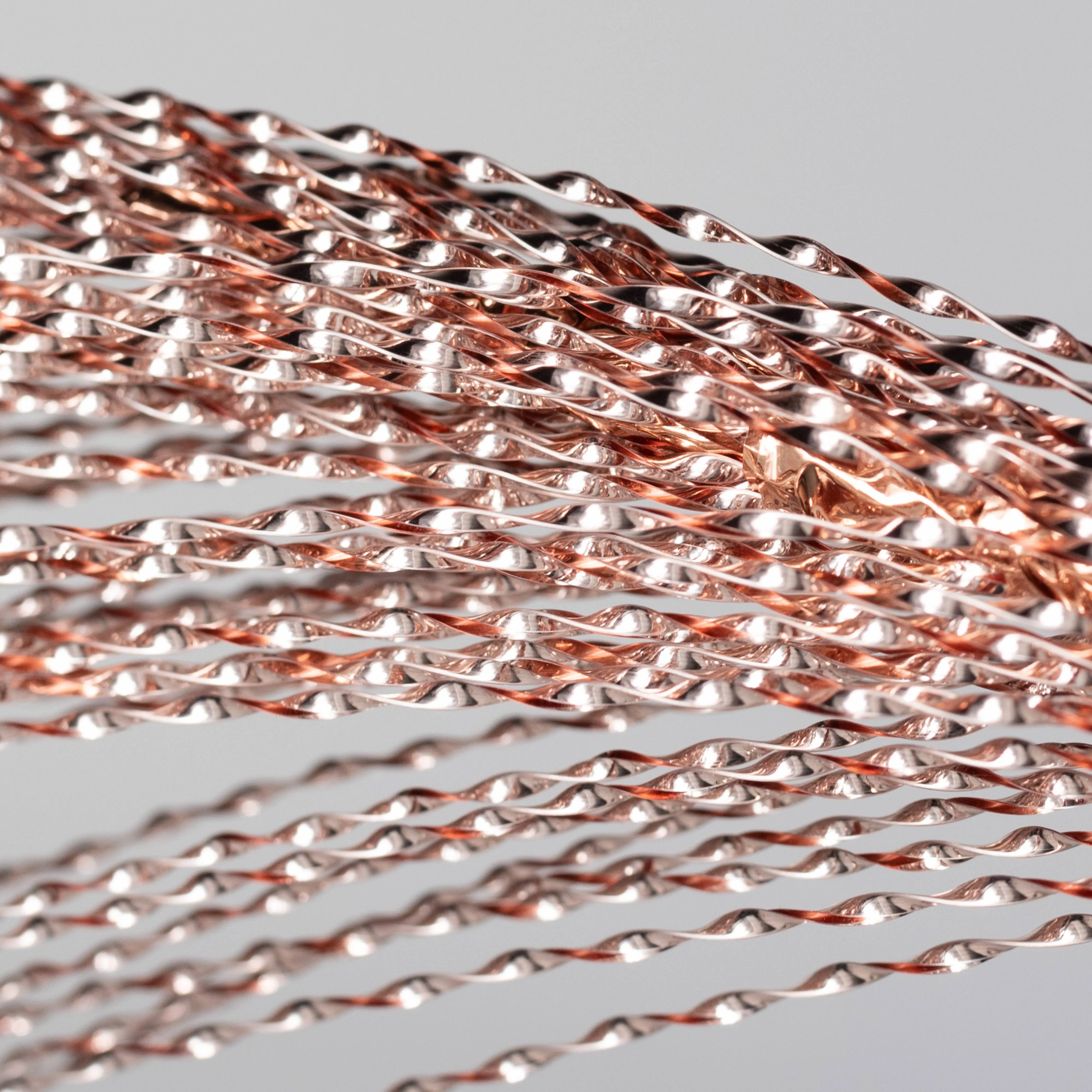 32" Metallic Twisted Grass Spray: Rose Gold