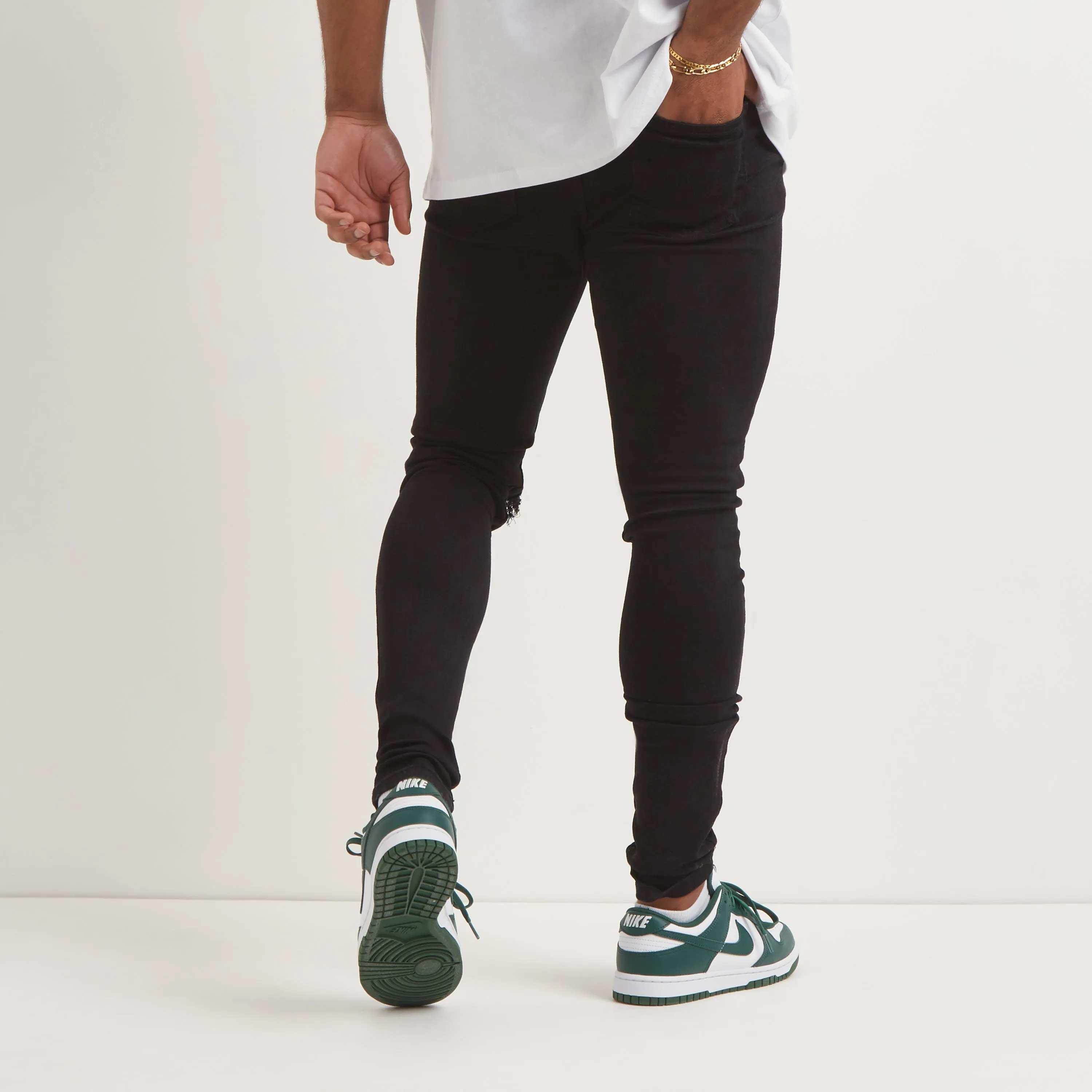 Signature Spray On Jeans - Ripped - Black